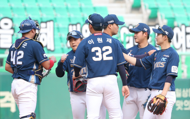 6연승 달리는 NC<YONHAP NO-2596>