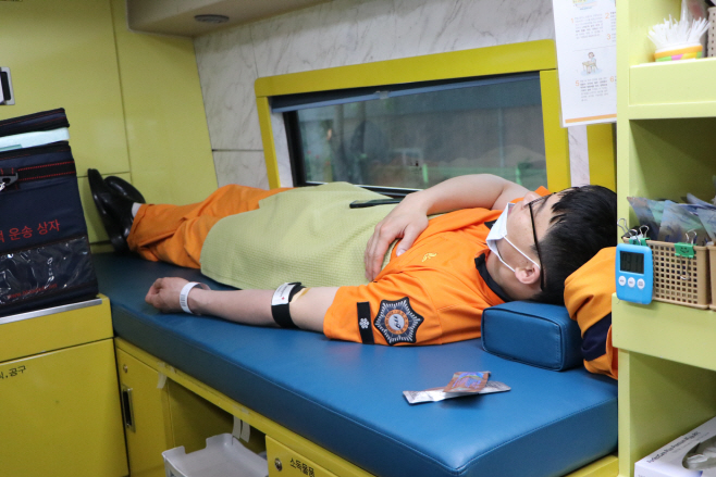 송탄소방서, 긴급헌혈운동 동참