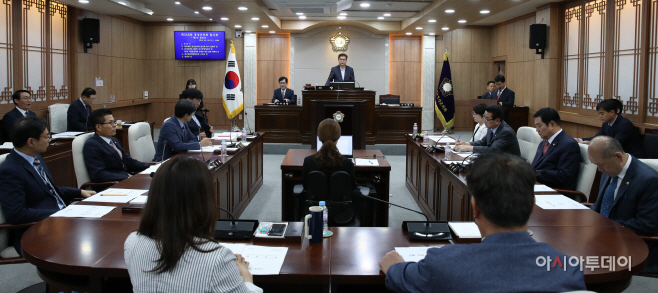 보도자료(홍성군의회 2020년도 행정사무감사 돌입)