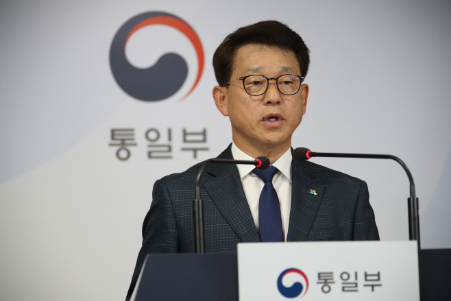 대북 전단 관련 브리핑 하는 여상기 통일부 대변인