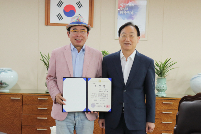조웅래 맥키스컴퍼니