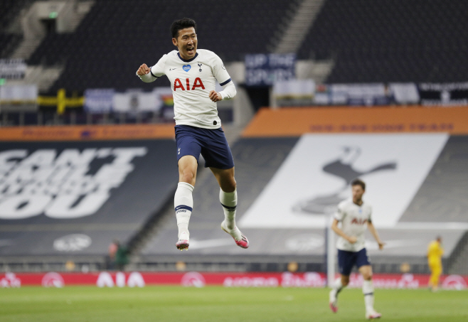 SOCCER-ENGLAND-TOT-WHU/REPORT <YONHAP NO-1482> (REUTERS)
