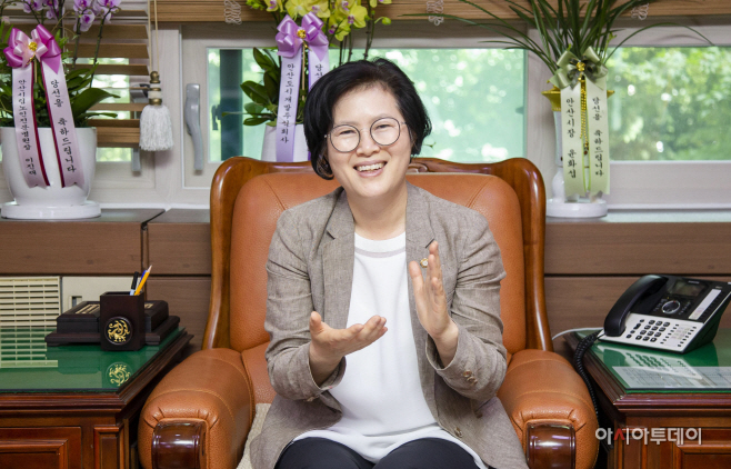 [인터뷰]안산시의회 박은경 의장