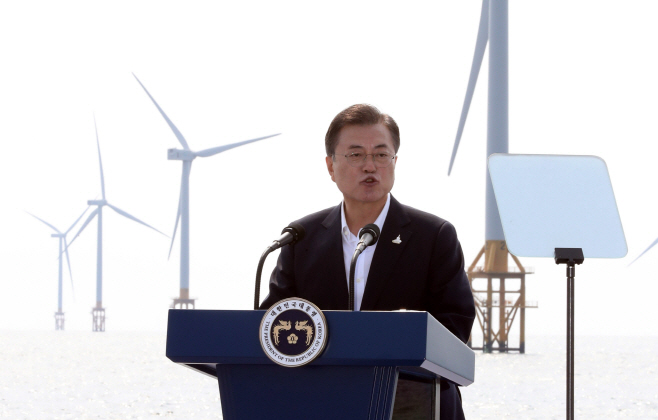 발언하는 문 대통령<YONHAP NO-2915>