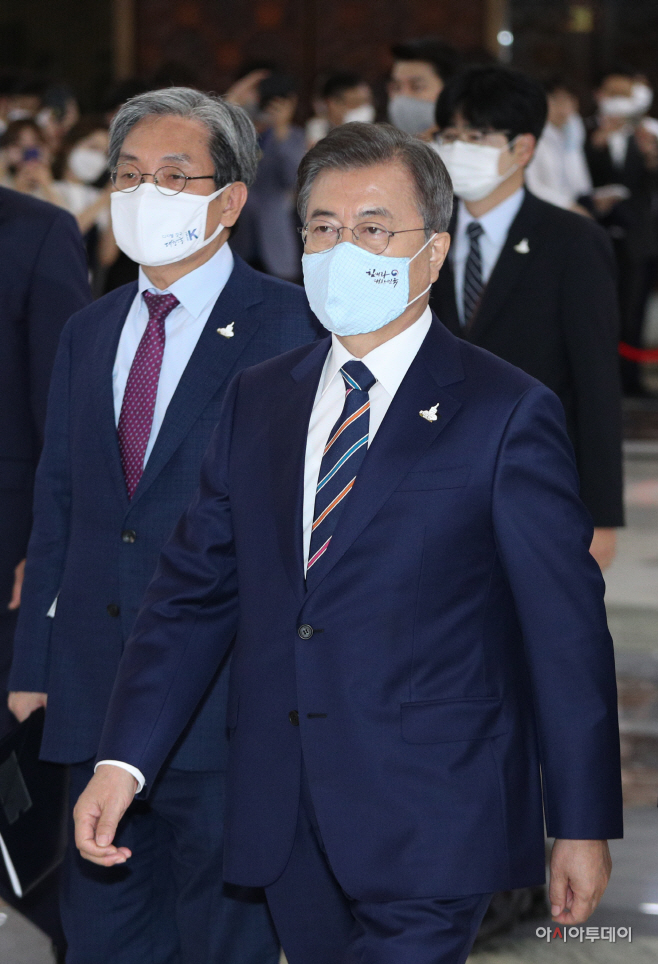 [포토] 제21대 국회 개원식 참석하는 문재인 대통령