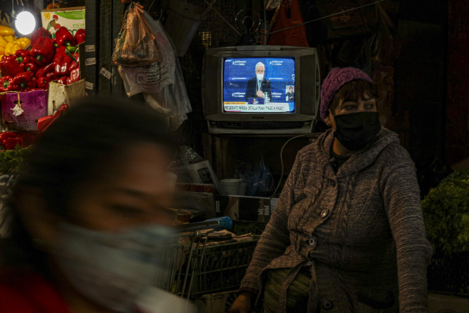 Virus Outbreak Chile <YONHAP NO-0882> (AP)