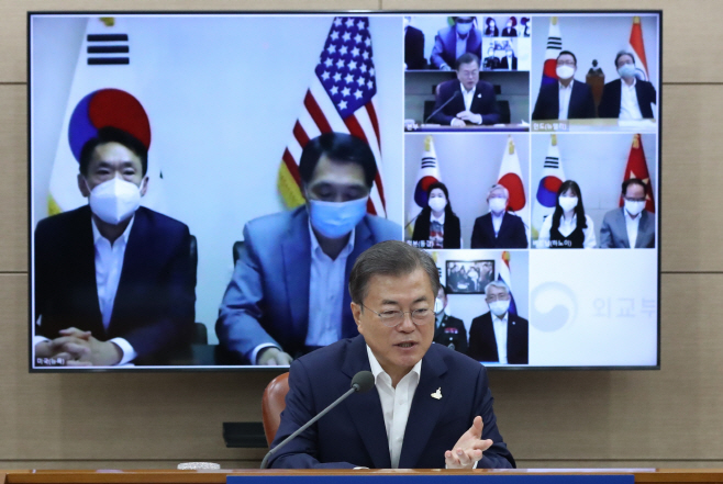 문 대통령, 코로나19 재외동포 안전상황 점검