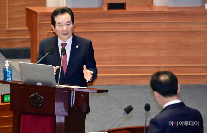 [포토] 이광재 의원 질의에 답하는 정세균 국무총리