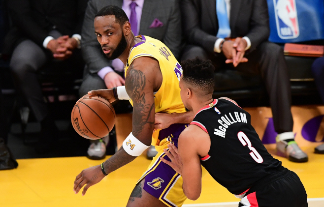 FILES-US-POLITICS-RACISM-SPORTS-RIGHTS... (AFP)