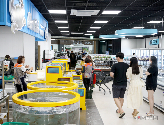 태안군, 전국 최초 농·수산물 통합 로컬푸드 직매장 개장
