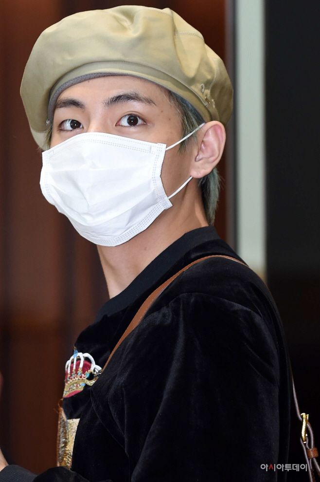 [포토] 방탄소년단 뷔, 눈빛이 사랑스러워