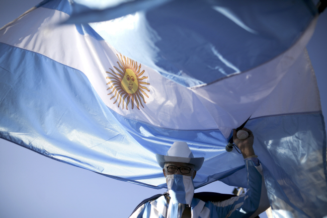 k Argentina Protest <YONHAP NO-1432> (AP)