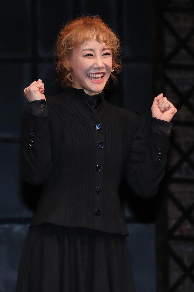 파이팅 외치는 김소향<YONHAP NO-3668>