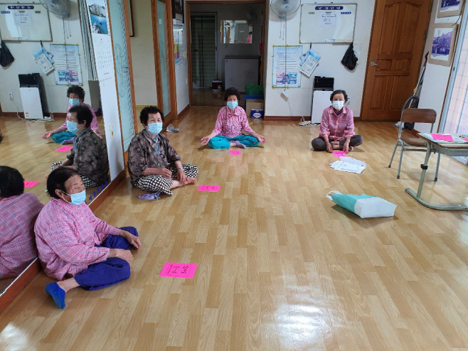 무더위속_휴식공간_경로당(예천경로당)