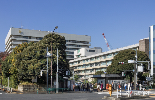 Keio_University_Hospital_2014
