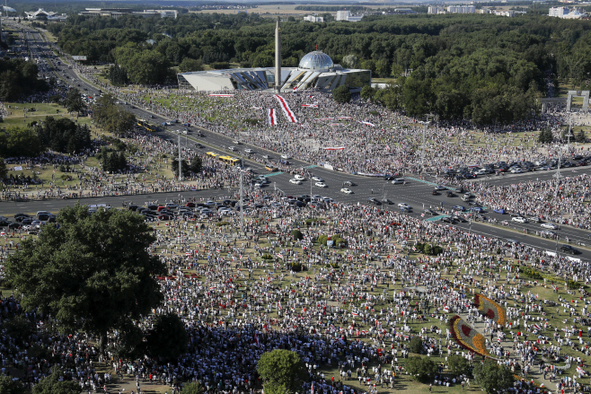 APTOPIX Belarus Protest <YONHAP NO-1791> (AP)