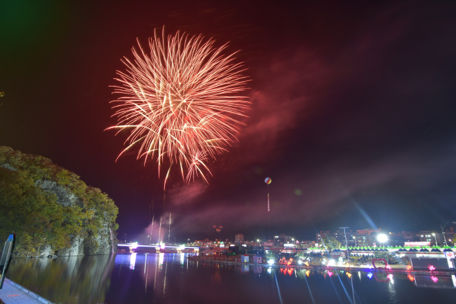 제16회 청송사과축제 전격 취소 결정-축제장 야경)