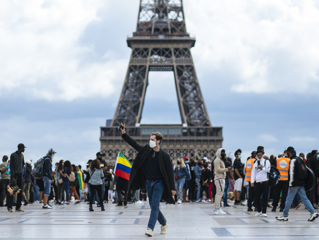 Virus Outbreak France <YONHAP NO-0007> (AP)