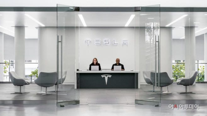 Tesla Korea, 국내 첫 Tesla 센터 부산에 오픈(1)