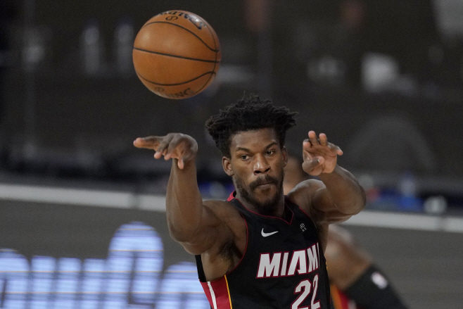 Heat Bucks Basketball <YONHAP NO-2036> (AP)