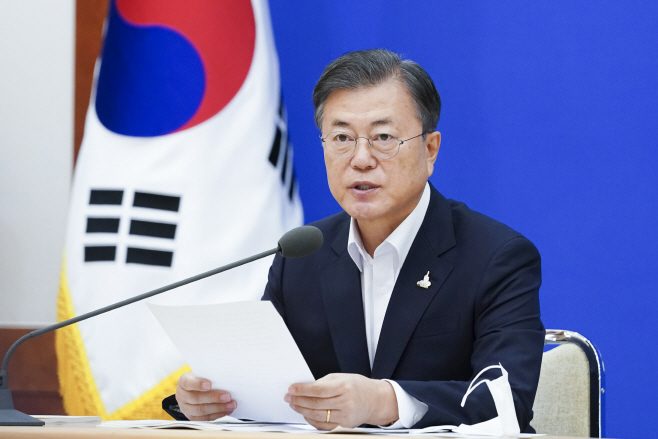 발언하는 문 대통령