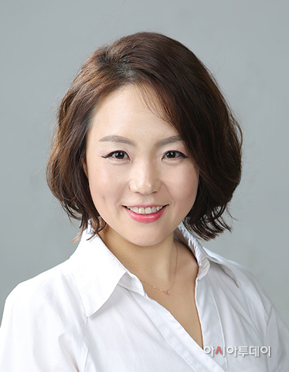 사진자료_GM 한국사업장 홍보부문 윤명옥 전무
