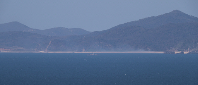 북한 등산곶 해안 인근 북한 군함