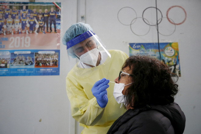 Virus Outbreak Italy <YONHAP NO-0157> (AP)
