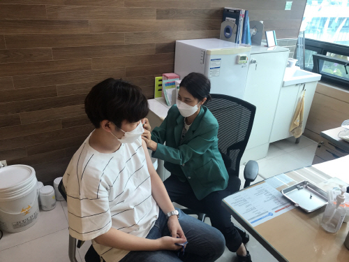 [건강증진과]예방접종 현장사진 (1)