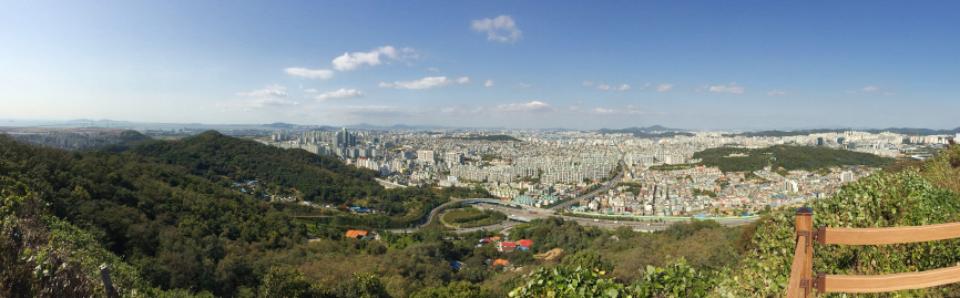 문학산 정상에서 바라본 풍경