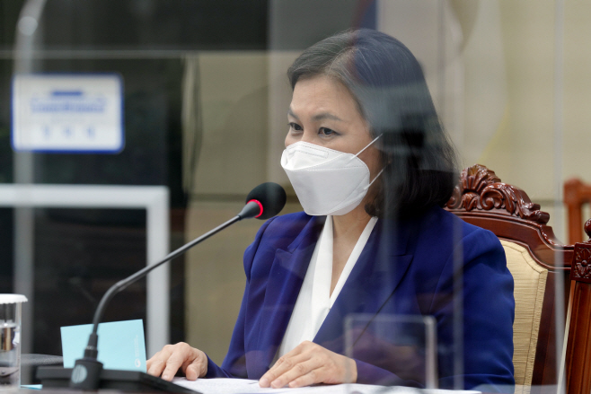 WTO 사무총장 선거 지원 회의 참석한 유명희
