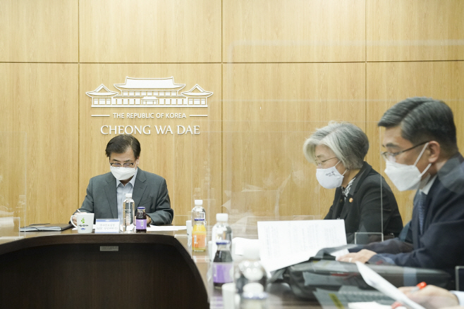 NSC 상임위 주재하는 서훈 안보실장