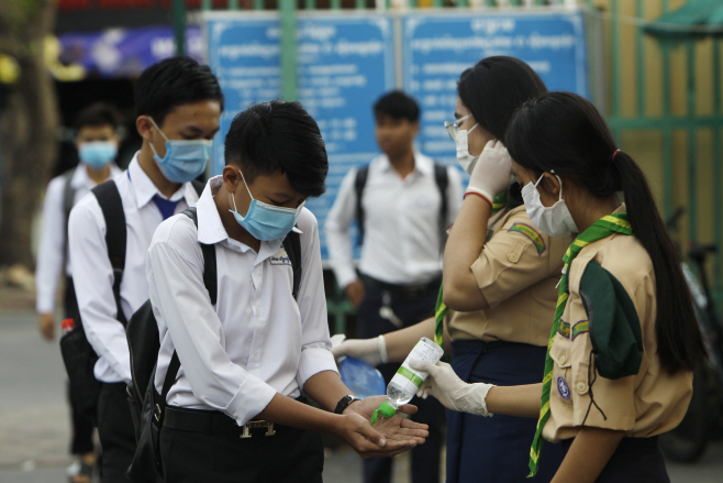 Virus Outbreak Cambodia <YONHAP NO-5287> (AP)