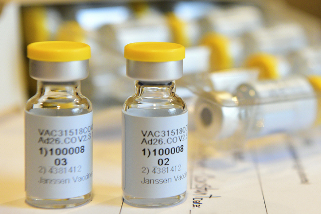 Virus Outbreak Vaccine <YONHAP NO-1382> (AP)