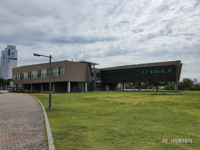 용인시 조정경기장