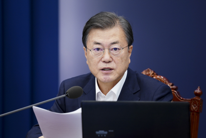 발언하는 문 대통령