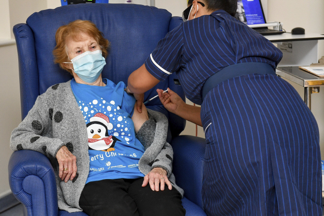 APTOPIX Virus Outbreak Britain <YONHAP NO-3102> (AP)