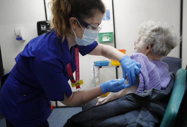 Virus Outbreak Britain <YONHAP NO-3805> (AP)