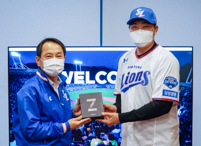삼성 라이온즈, FA 오재일 영입<YONHAP NO-2542>