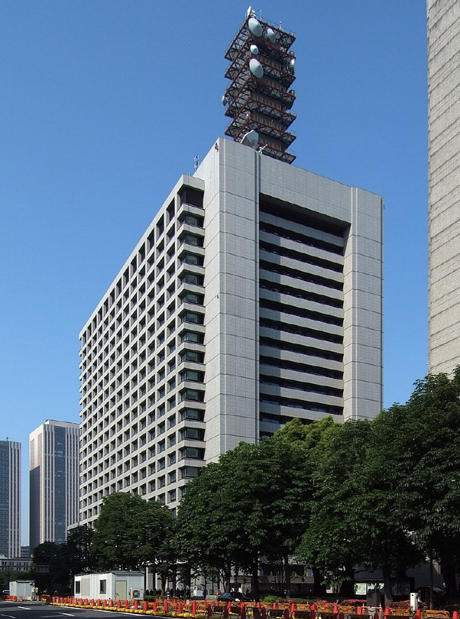 800px-Government_Office_Complex_2_of_Japan_2009 (1)