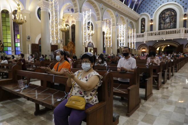 Virus Outbreak Philippines Christmas <YONHAP NO-0103> (AP)