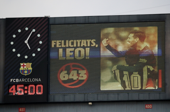 SOCCER-SPAIN-FCB-VAL/REPORT <YONHAP NO-0394> (REUTERS)