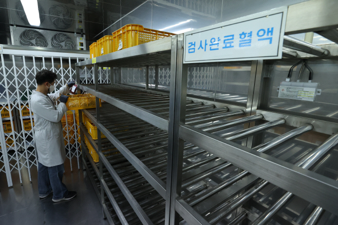 헌혈 급감...혈액 수급 비상