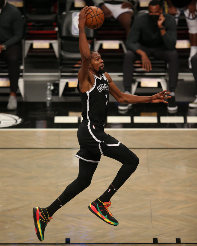 BASKETBALL-NBA-BKN-GSW/ <YONHAP NO-2516> (USA TODAY Sports)