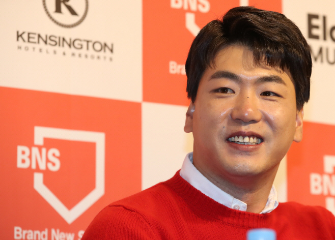 'MLB 성공적 데뷔시즌' 소감 밝히는 김광현<YONHAP NO-3197>