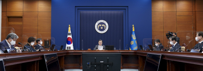 발언하는 문 대통령