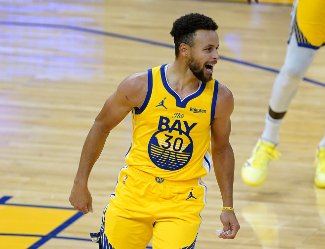 Trail Blazers Warriors Basketball <YONHAP NO-3649> (AP)