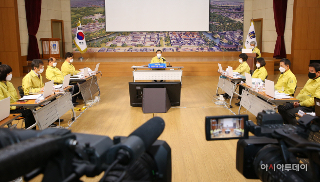 주낙영 경주시장이 새해를 맞아 6일  시 출입 기자들과 화상으