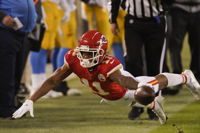 APTOPIX Chargers Chiefs Football <YONHAP NO-2258> (AP)