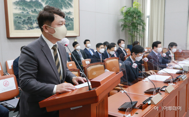 [포토] 최재성 청와대 정무수석 국회 운영위 인사말